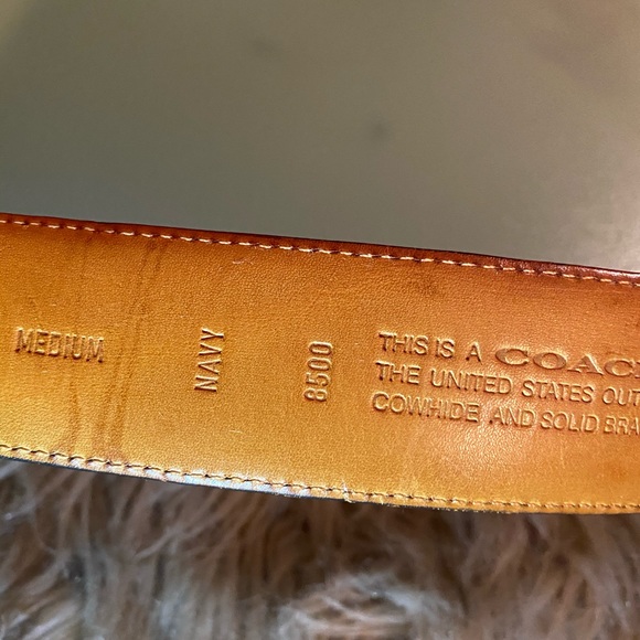 Coach Vintage Navy Leather Belt - Picture 6 of 7